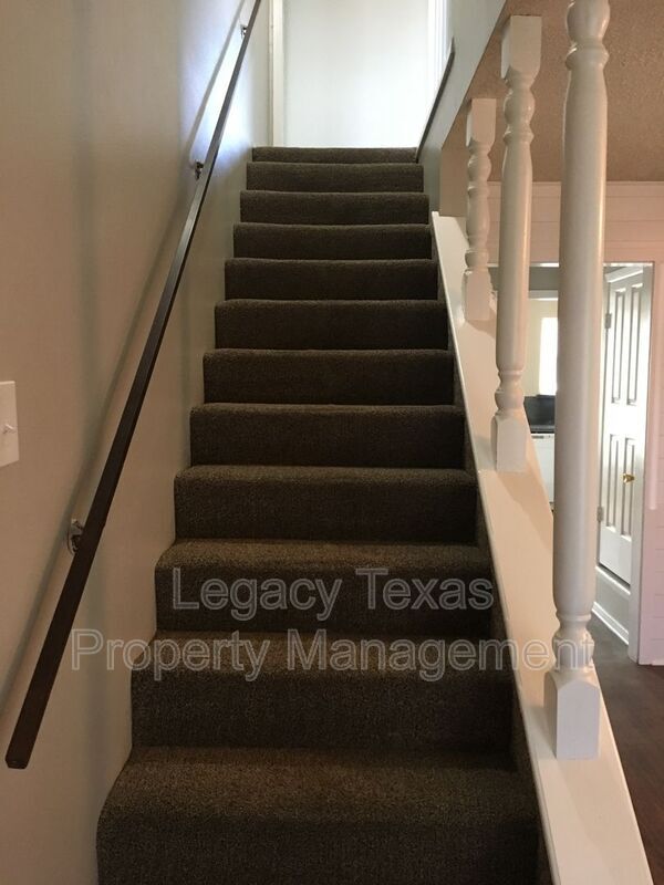 Foto del edificio - 1409 Courtney Pl