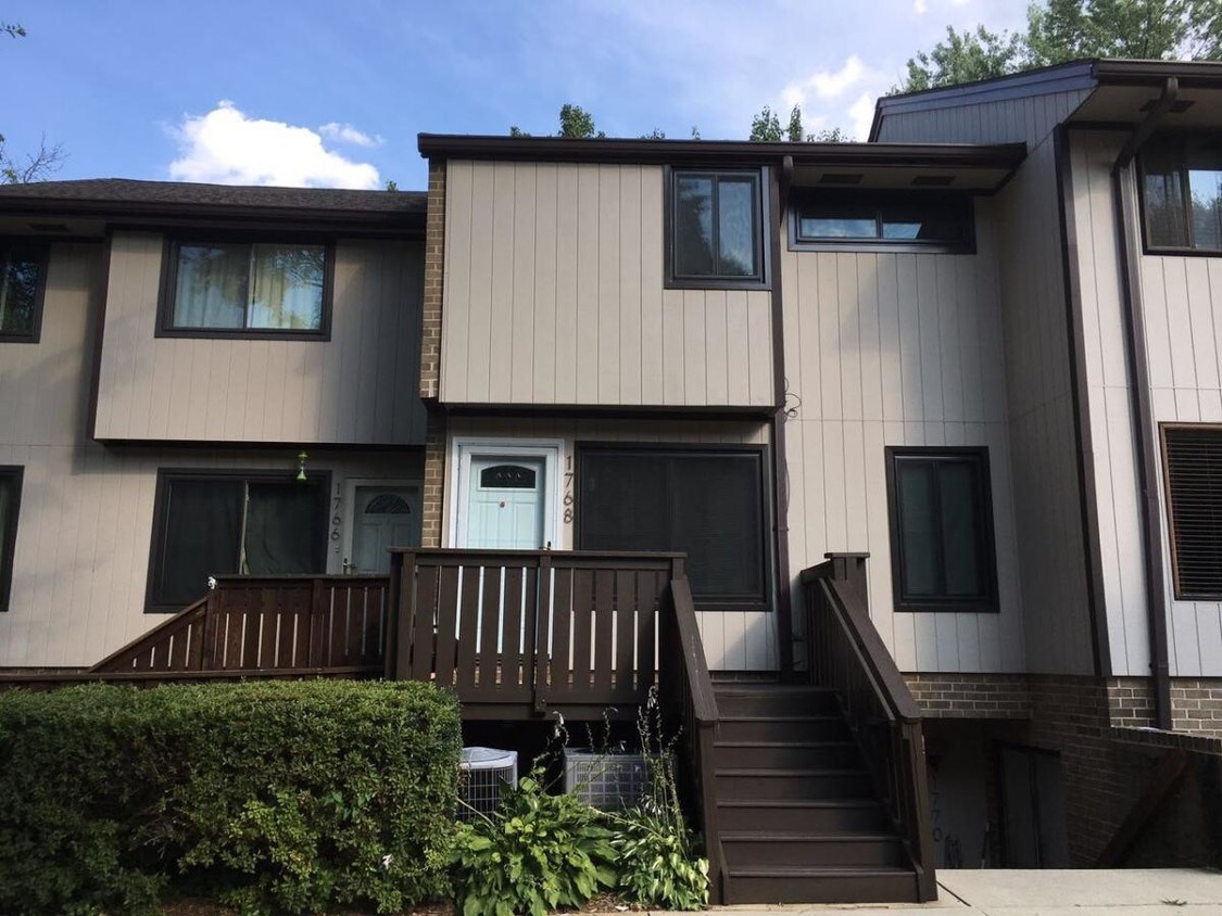 1768 Westwind Way, McLean, VA 22102 Townhouse for Rent in McLean, VA