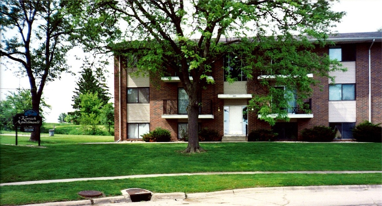 Primary Photo - 2206-3220 Kenrich Drive SW