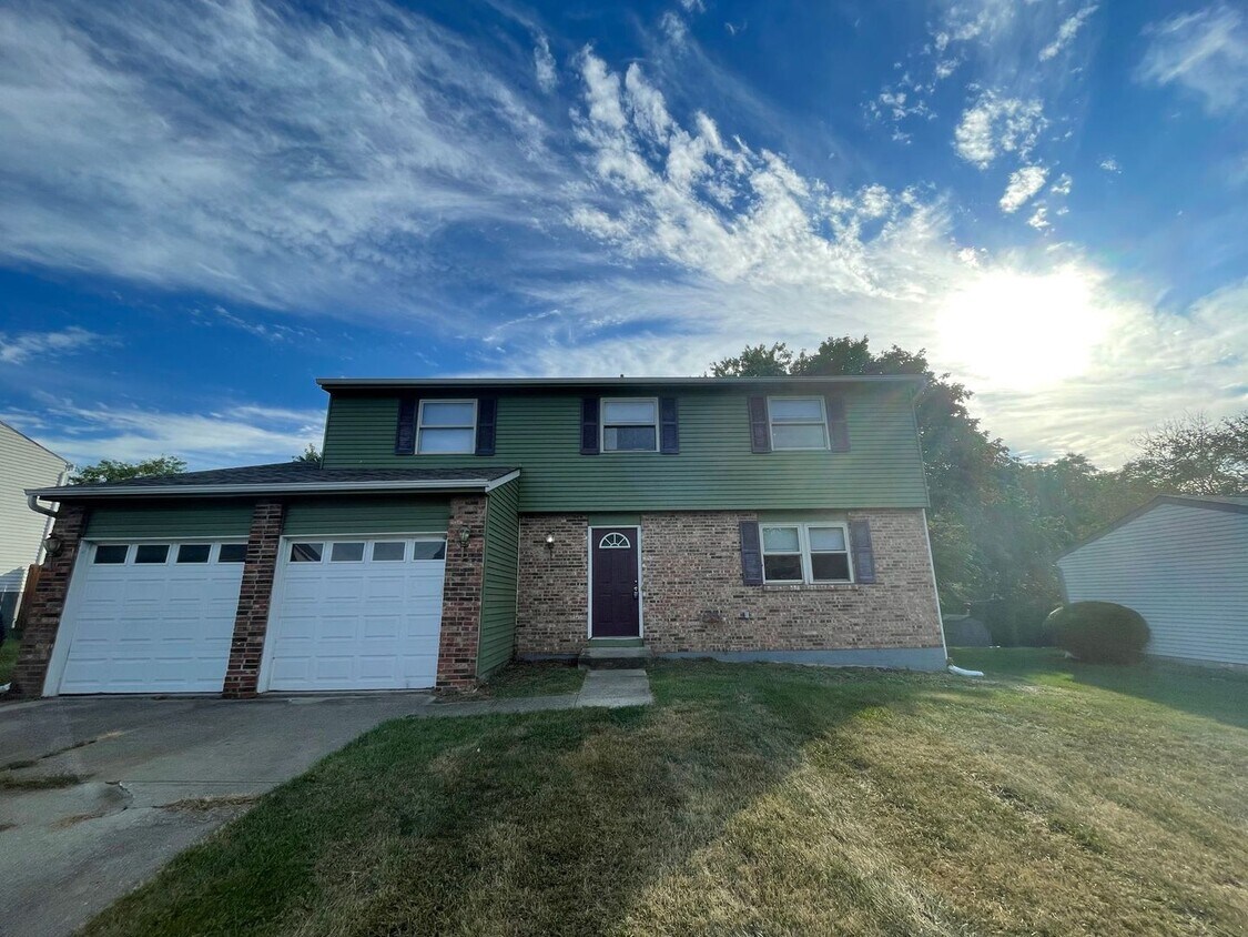 Primary Photo - 5683 Crestview Dr