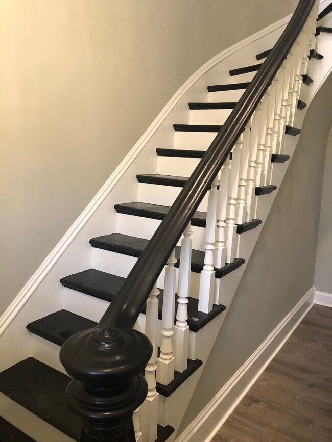 Staircase - 227 Jefferson St