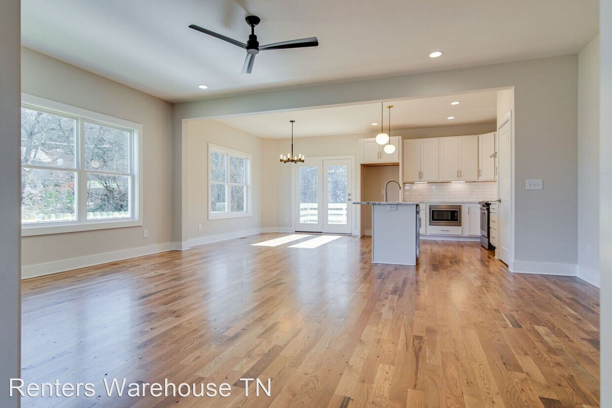 Foto principal - 3 br, 2.5 bath House - 2420 Stivers Street
