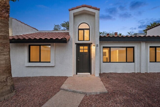Building Photo - 7826 E Heatherbrae Ave