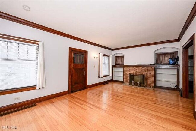 Foto del edificio - 4919 E 107th St
