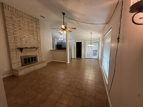 Building Photo - 3121 Oak Rock