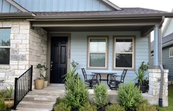 Building Photo - 104 Balinese Cv