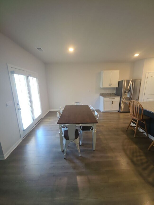 Foto del edificio - Spacious Single-Level 4-Bedroom Home in Baxter