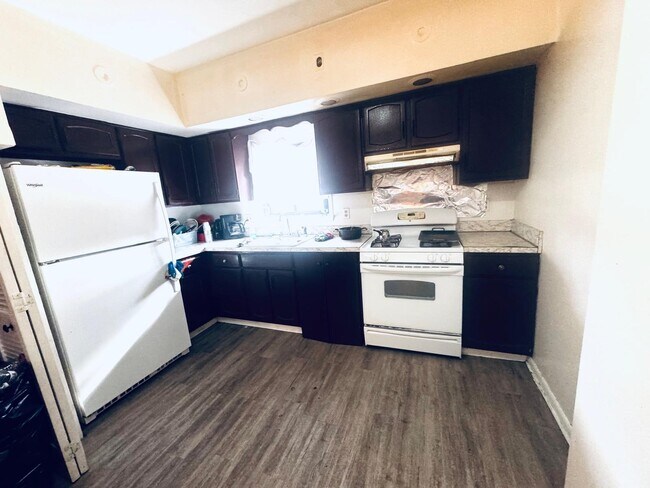 Foto del edificio - 549 61ST St