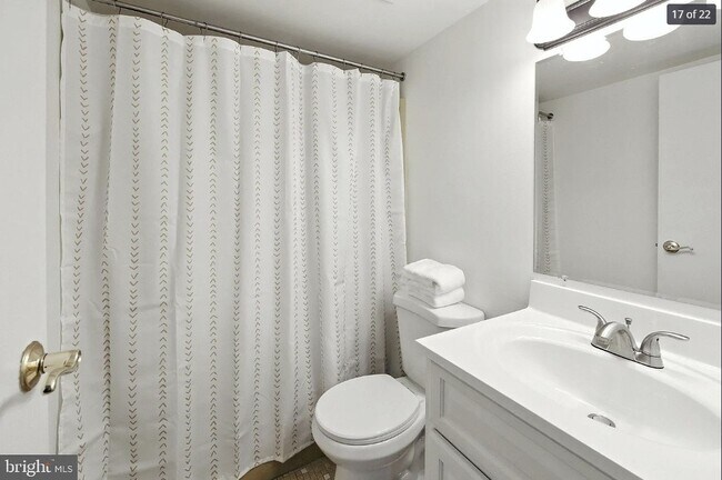 Building Photo - 200 Winding Way