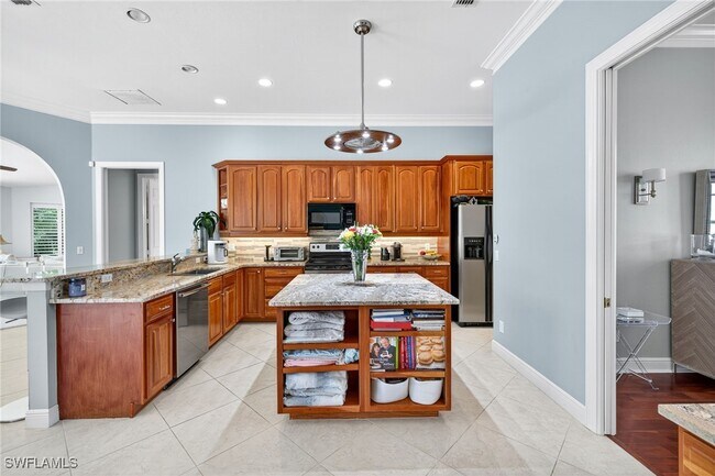 Foto del edificio - 2229 Goshawk Ct