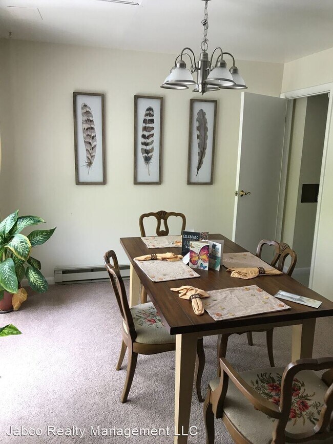 Foto del edificio - 3 br, 1.5 bath House - 261 Oakwood Avenue