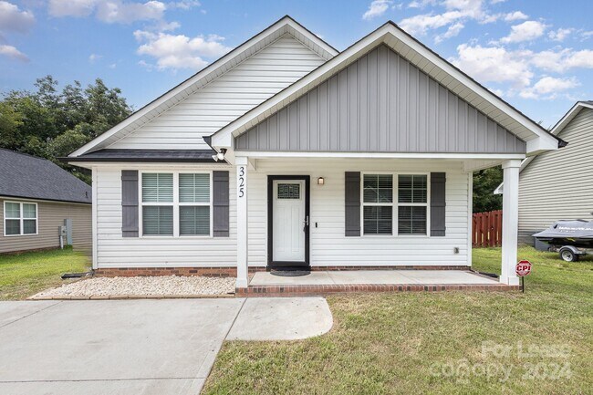 Building Photo - 325 Odell Dr NW