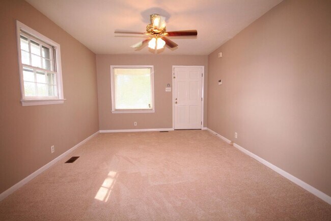 Foto del edificio - 700 N Madison Avenue