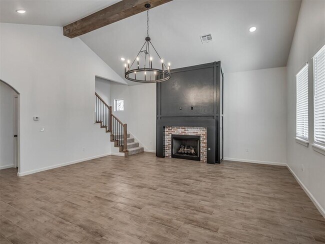 Foto del edificio - 8322 Robin Wy