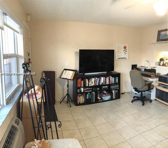 Foto del edificio - 625 Antioch Ave
