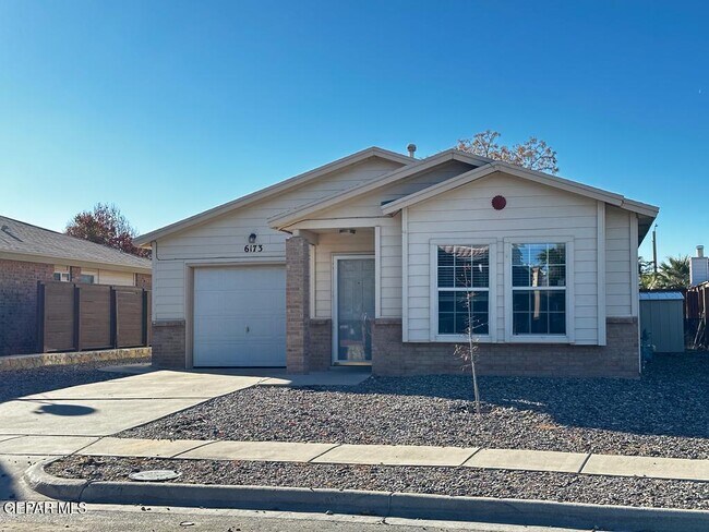 Foto del edificio - 6173 Snowy River Pl