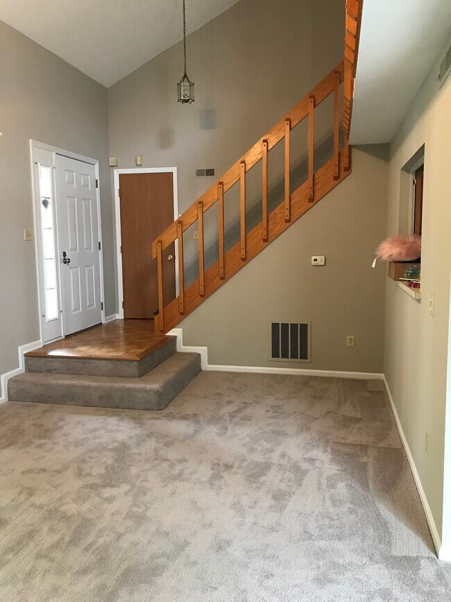 Building Photo - 2727 Orchard Run Rd