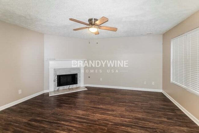 Building Photo - 846 Stonebridge Crescent