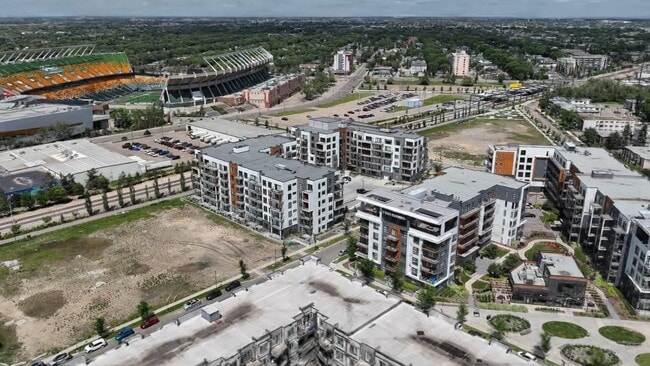  - Lewis Block at Stadium Yards