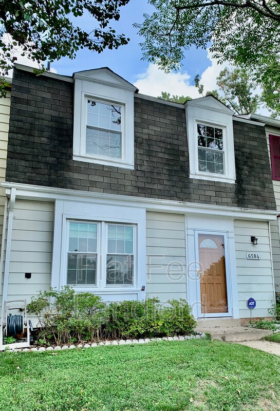 Primary Photo - 6584 Yadkin Ct