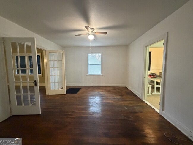 Foto del edificio - 2353 Shelby St