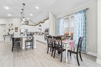 Building Photo - 15414 Greenford Glen Dr