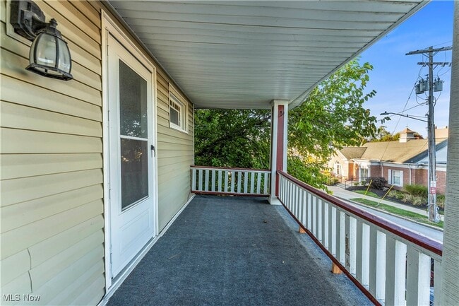 Building Photo - 1239 W 115th St