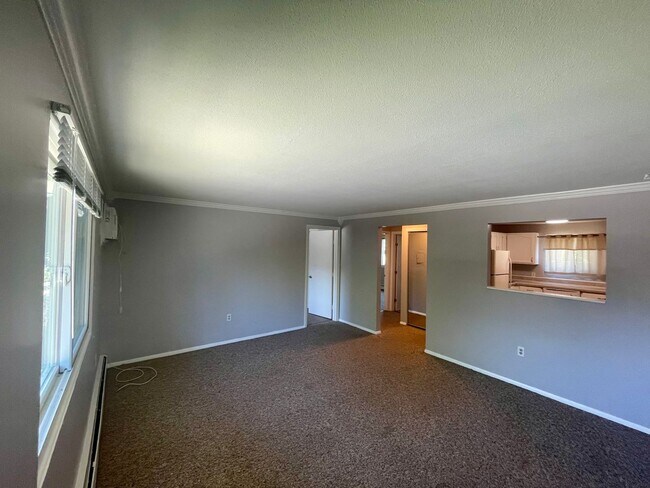 Foto del edificio - CHARMING TWO BEDROOM IN GROTON - HEAT INCL...