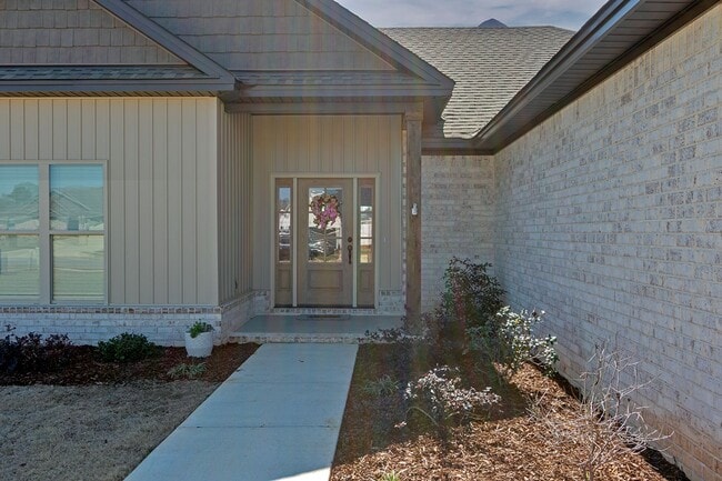 Building Photo - Available June 1, 2026