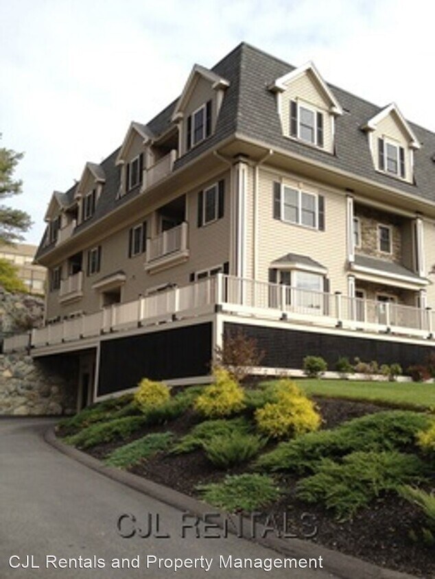 Primary Photo - 2 br, 2.5 bath House - 255 Winter St #107