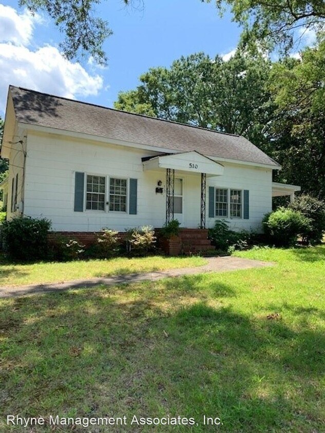 Primary Photo - 3 br, 1.5 bath House - 510 Walnut Street