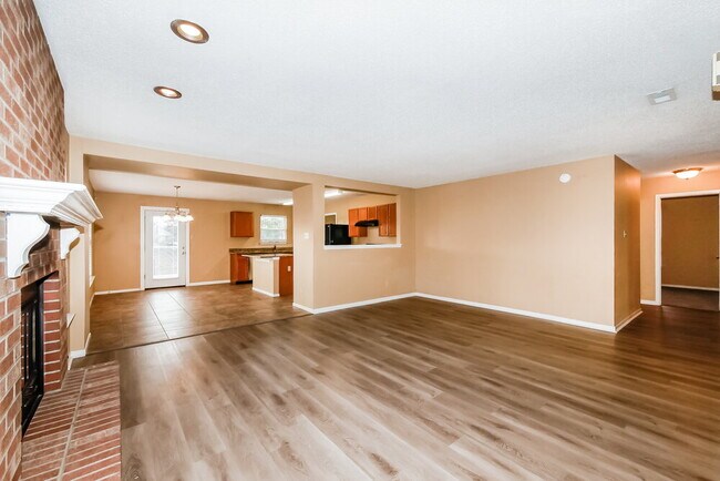 Foto del edificio - 5768 N Peppereel Way