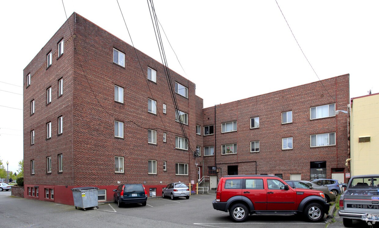 The Clermont Apartments Apartments in Everett, WA