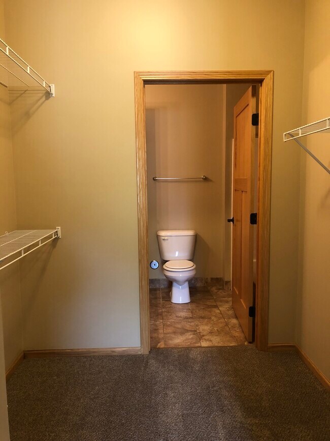 6200-6280 3B 2B Baño principal - Kensington