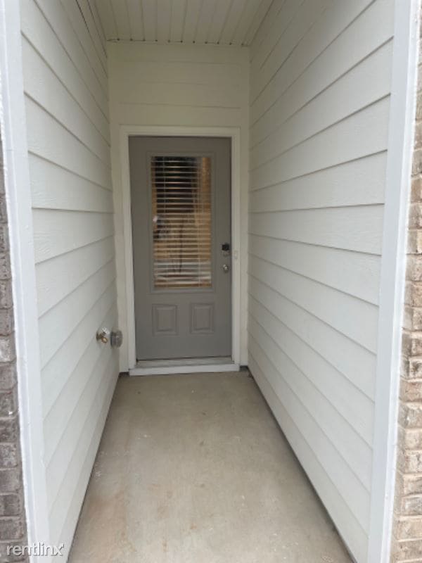 Building Photo - 3 br, 2.5 bath Townhome - 3682 Abbey Way