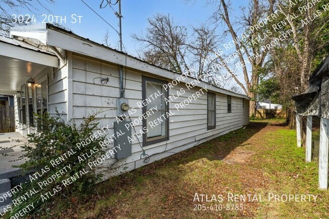 Building Photo - 3024 20th St
