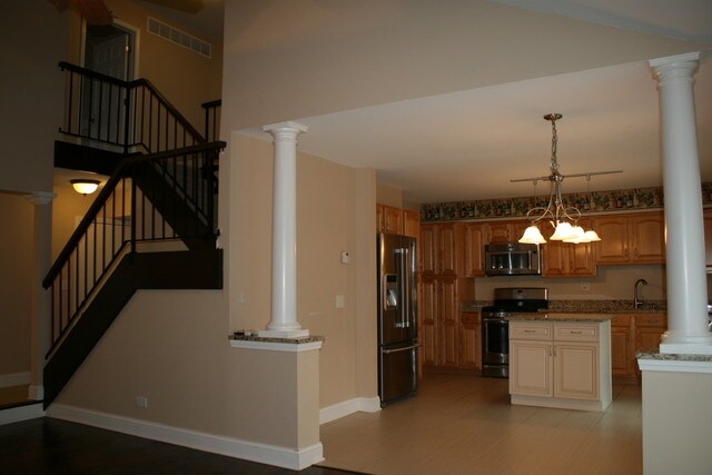 Building Photo - 734 Colorado Ct