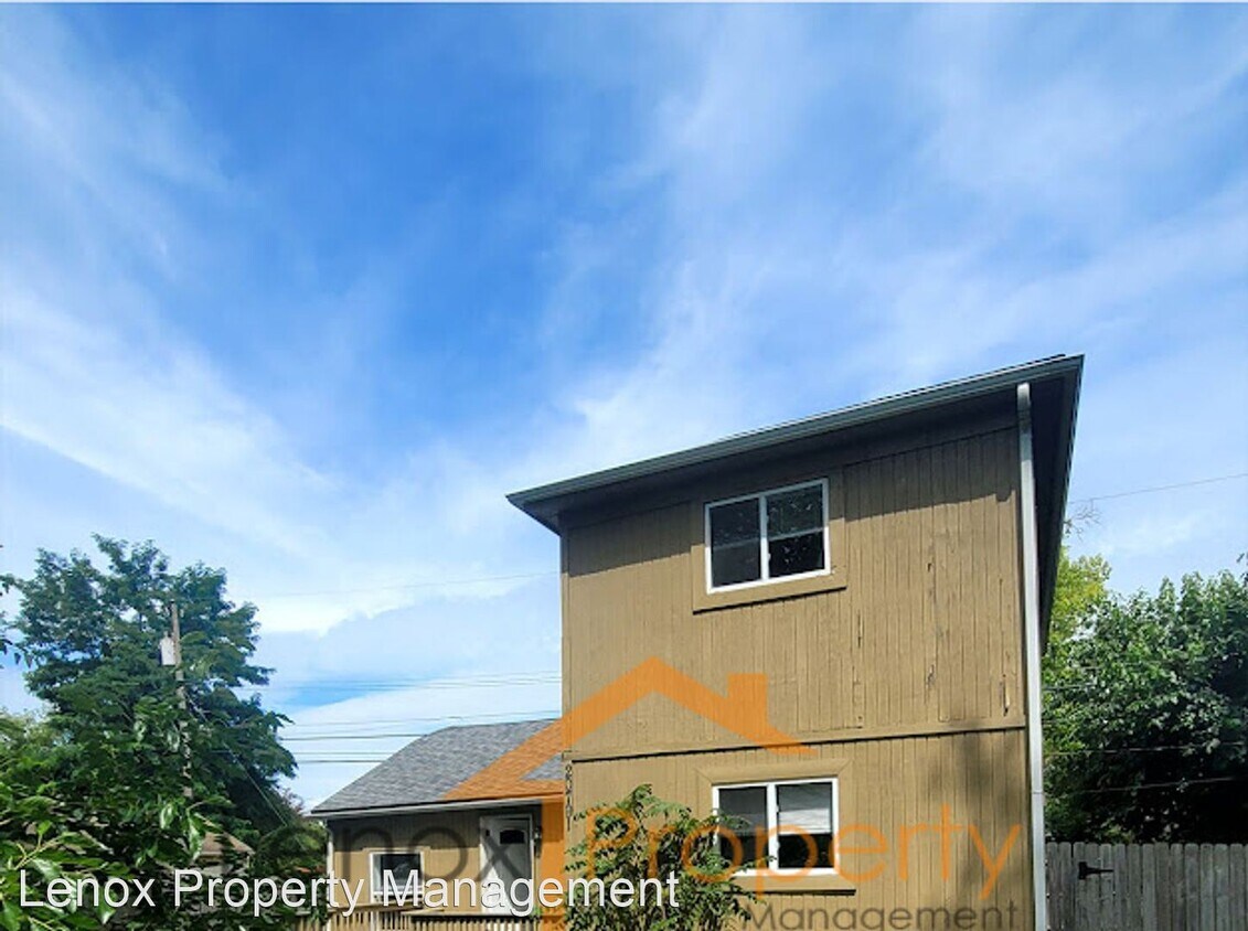 Primary Photo - 3 br, 1.5 bath House - 20791 Colman St