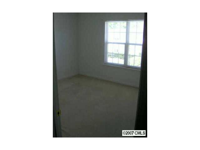 Building Photo - 2975 Nevin Place Dr.