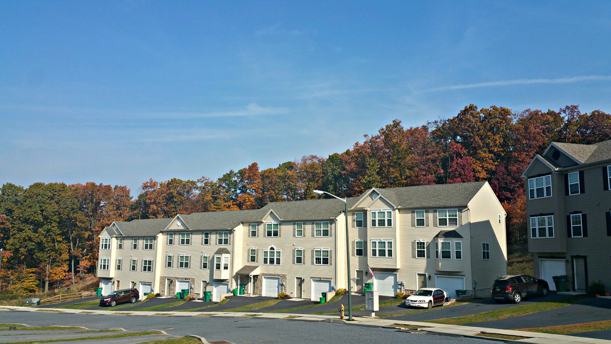 Exterior de Sunpointe Townhomes - Sunpointe Townhomes