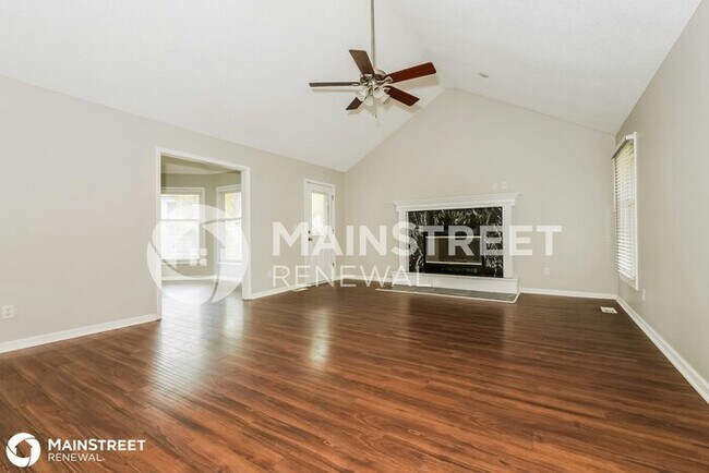 Building Photo - 308 NW Pecan St, Blue Springs, MO 64014