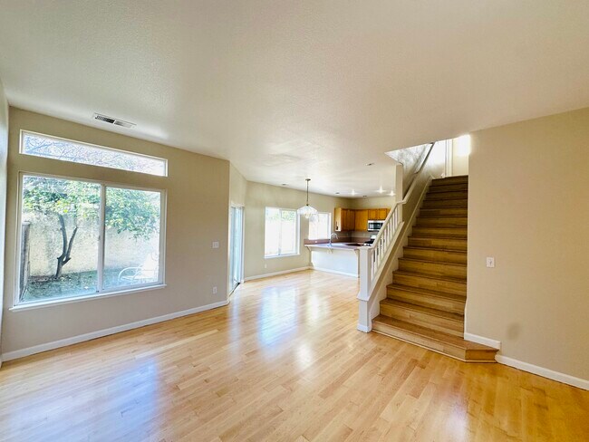 Foto del edificio - 3729 Seine Ct