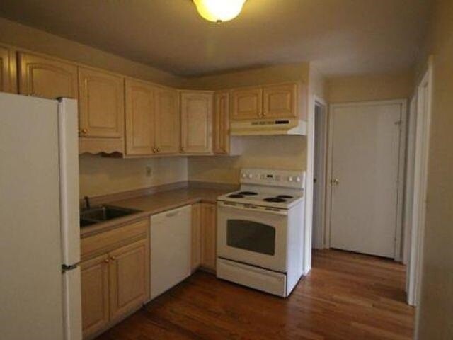 Foto del edificio - 73 E Broadway