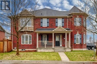 Building Photo - 440 Dalhousie Gate