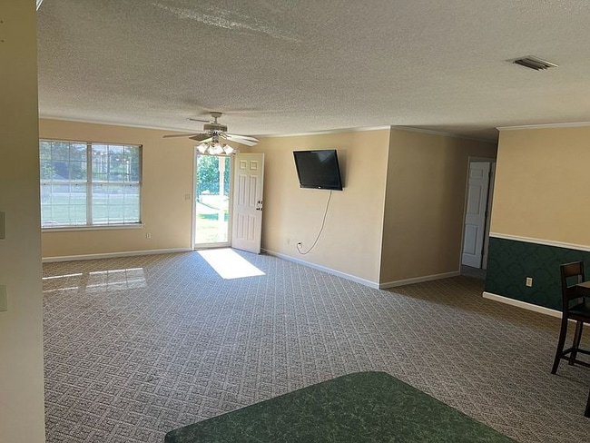 Building Photo - 1619 Blackman Rd
