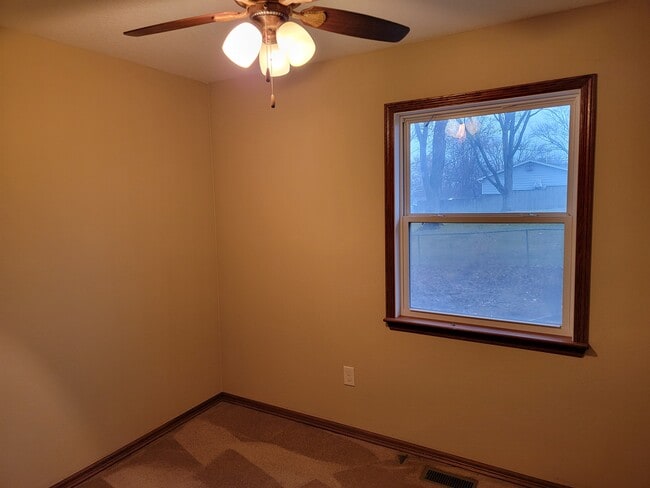 Foto del edificio - 8217 Leisure Ln