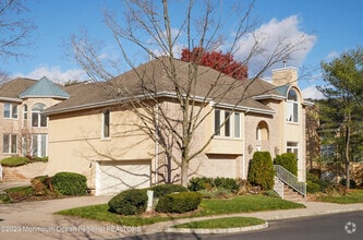 Building Photo - 194 Pelican Ct