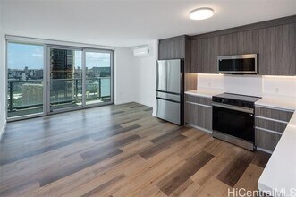 Building Photo - 1515 Liona St