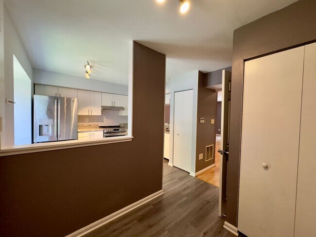 Building Photo - Charming 3Bed/1.5Bath in Evesham Park
