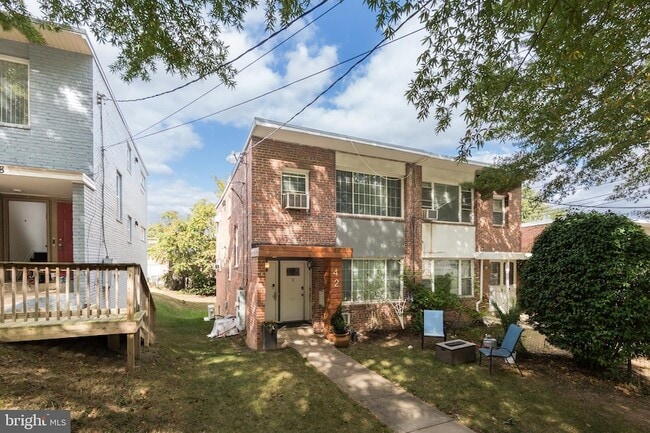 Photo - 42 Varnum St NE Townhome